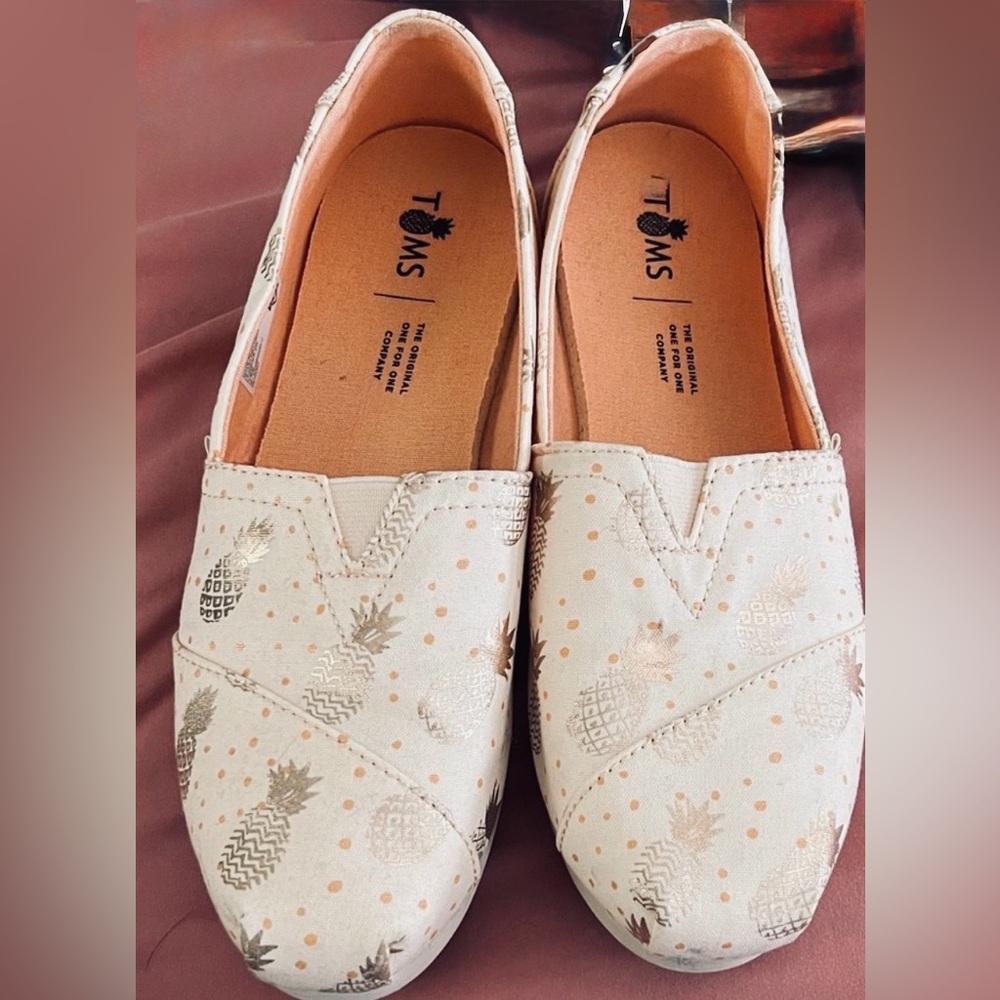 TOMS Pineapple Patterned Canvas Slip-Ons